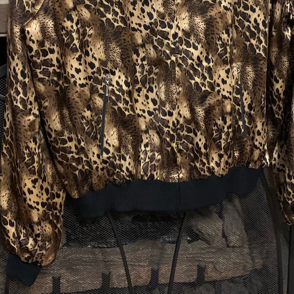 XL 100% Silk cheetah leopard print bomber jacket - Picture 8 of 14
